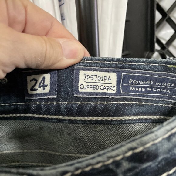 Miss Me Womens Denim JP5701P4 Cuffed Capri, Embroidered/ Distressed, Size 24 - Picture 5 of 8